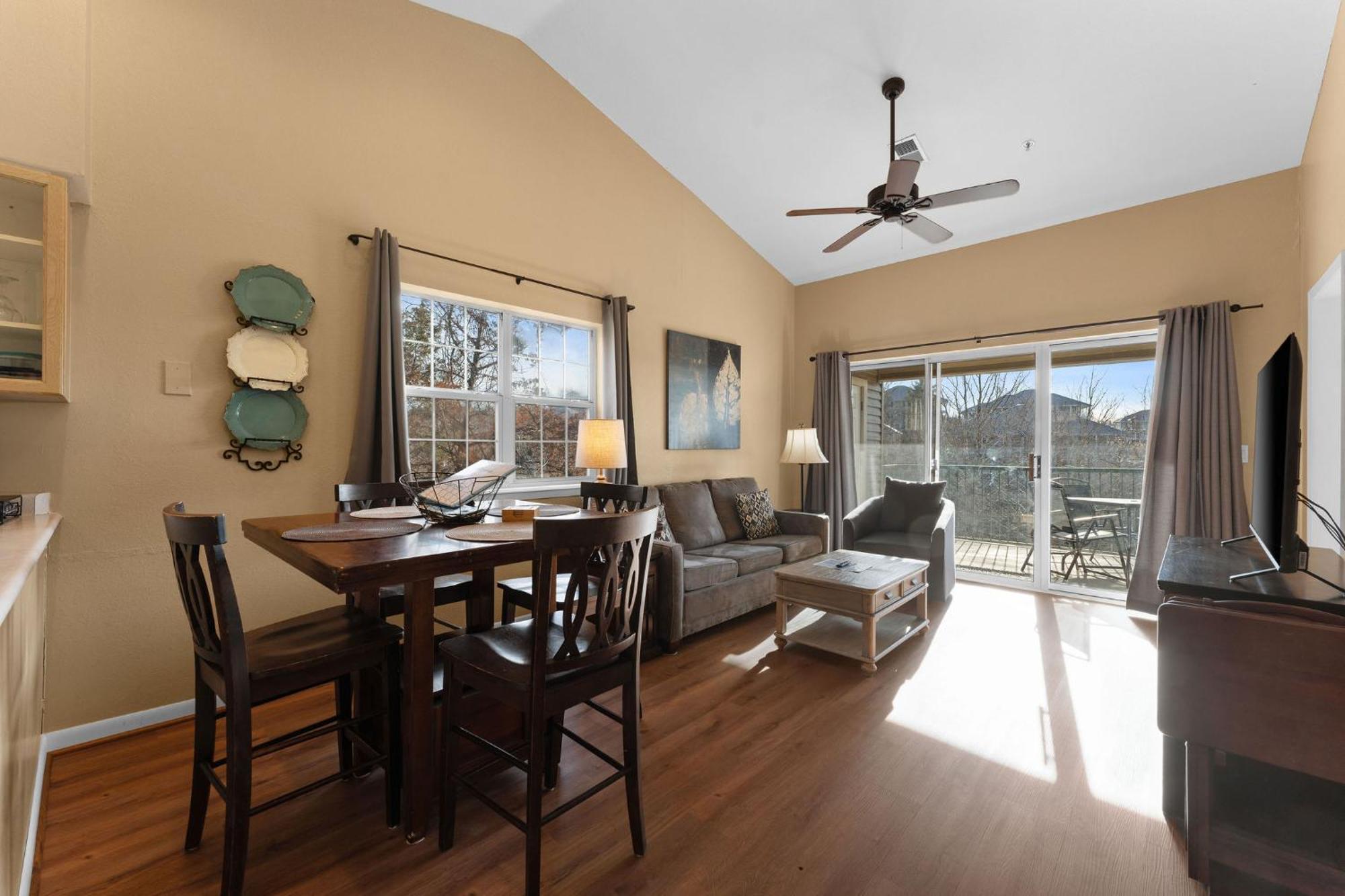 Cozy Top Floor 2Br Condo With View And Amenities!! Branson Esterno foto