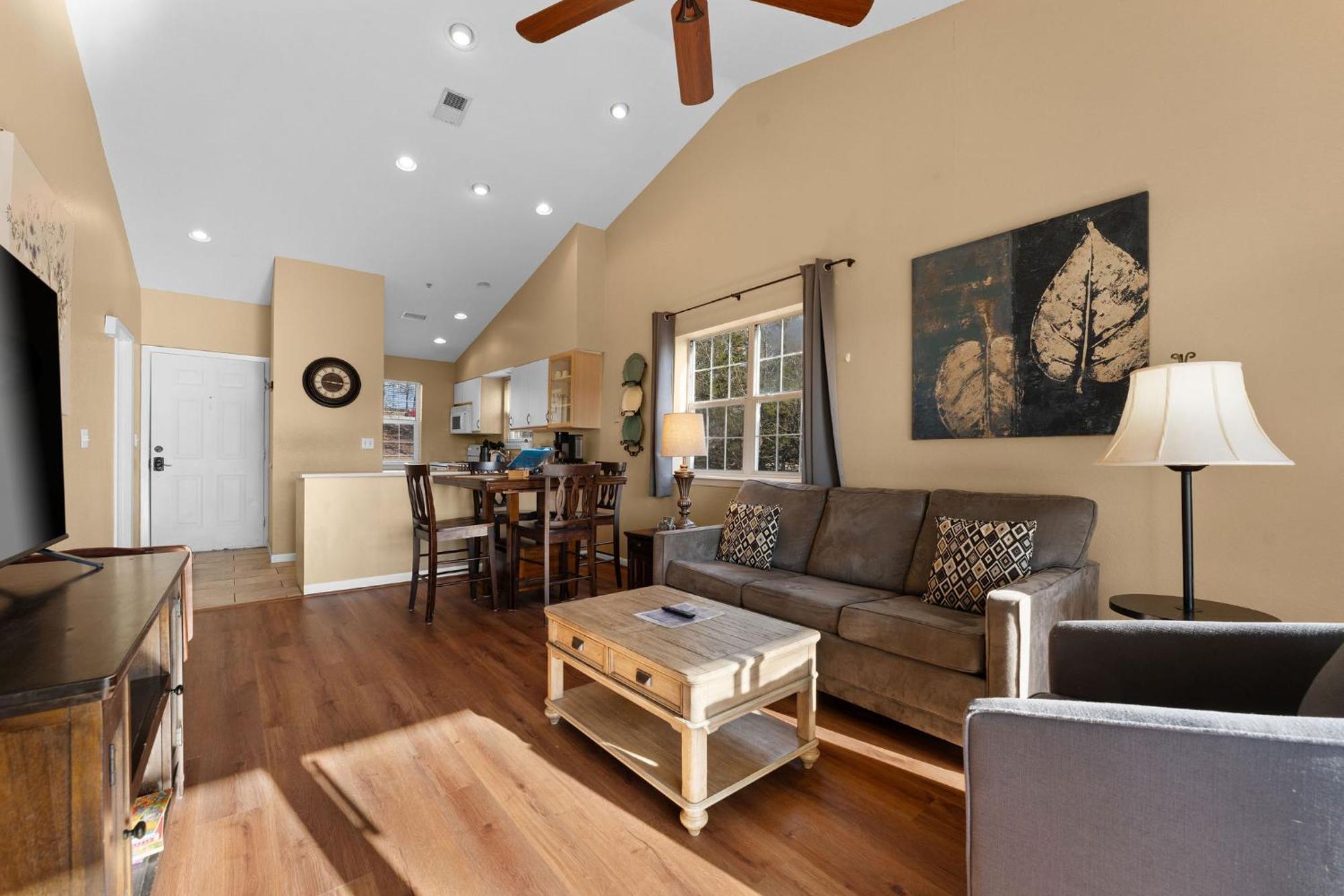 Cozy Top Floor 2Br Condo With View And Amenities!! Branson Esterno foto