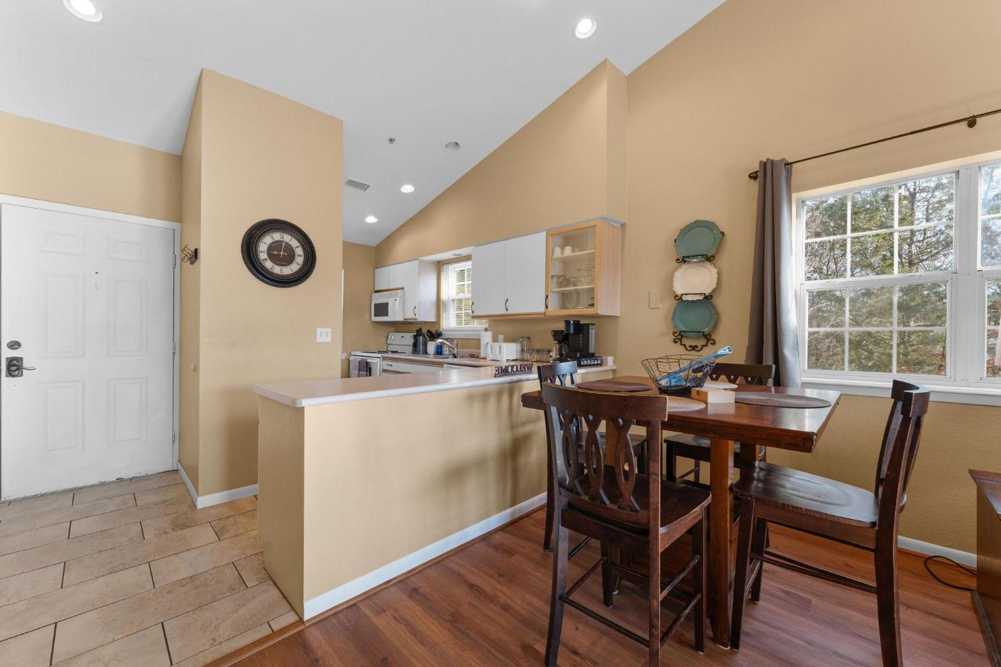 Cozy Top Floor 2Br Condo With View And Amenities!! Branson Esterno foto